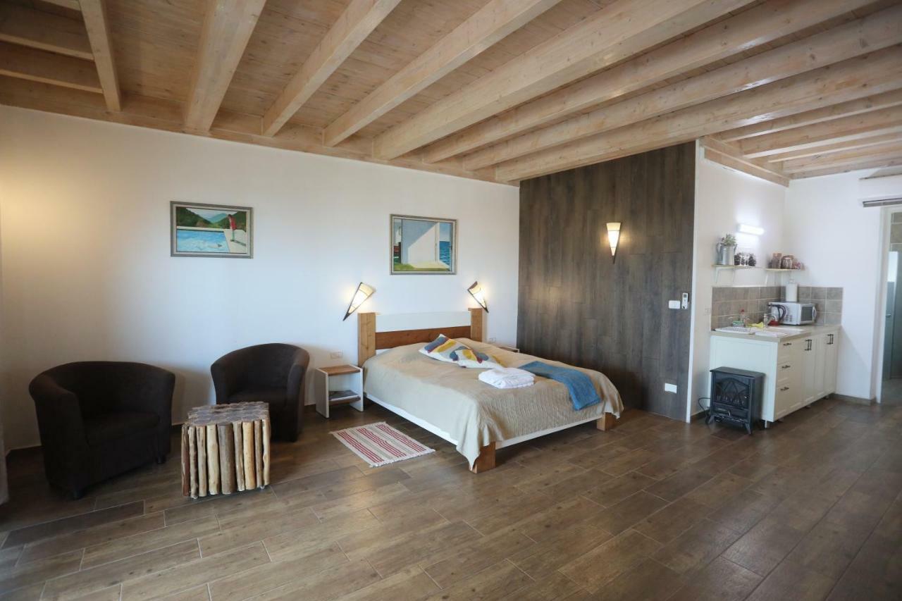 Lakeside Terrace Neot Golan Exterior foto